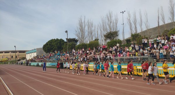 Cerca de 4.000 escolares participan en el Campeonato Interescolar de Atletismo de Torremolinos