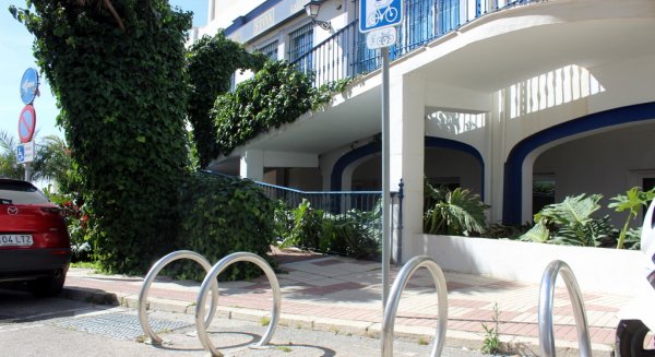 Estepona instalará más de un centenar de aparcabicicletas para reforzar la red de estacionamiento 