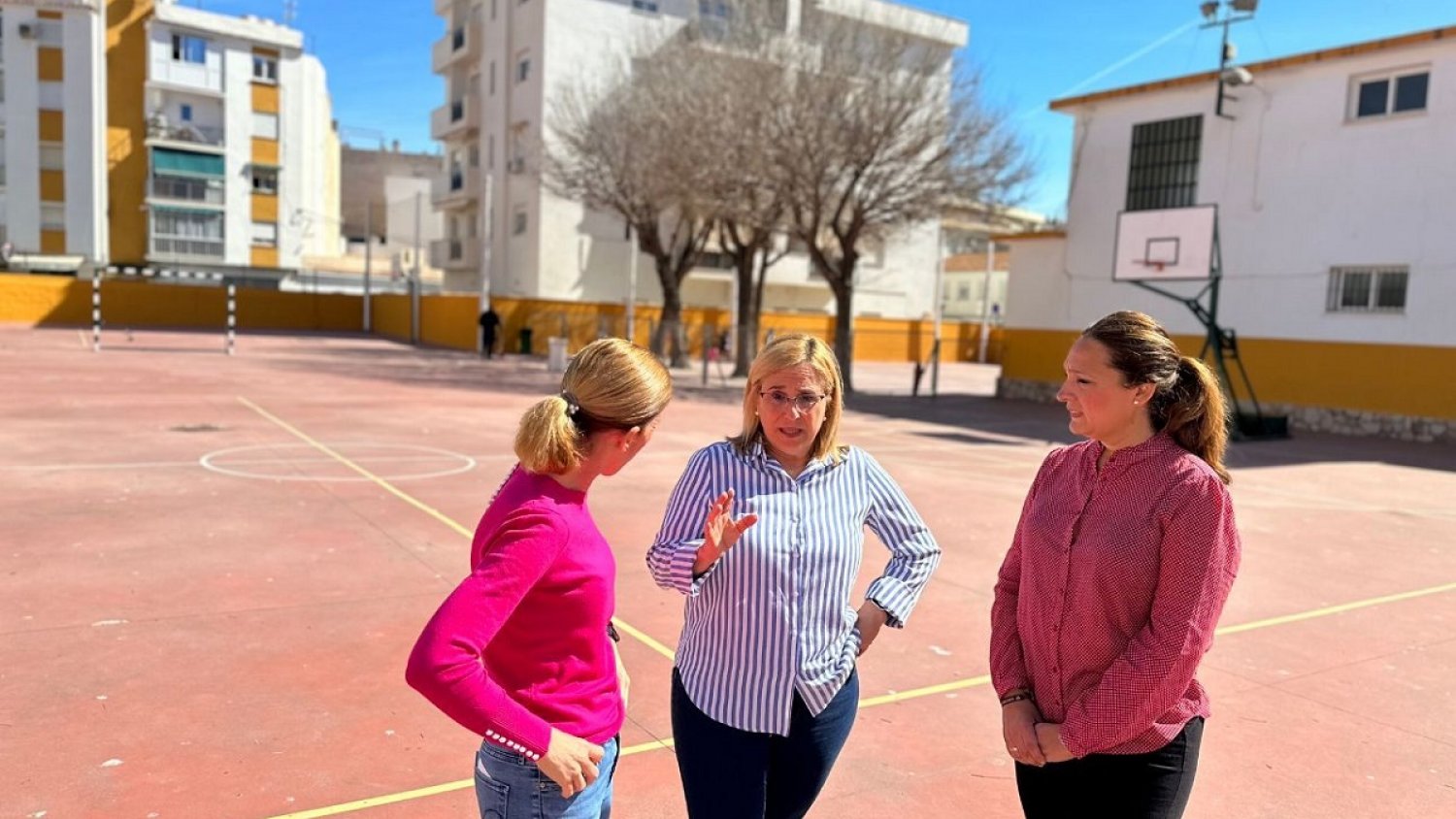 Fuengirola continuará el Plan de Cubrición de Pistas Deportivas Escolares en Sohail y Azahar