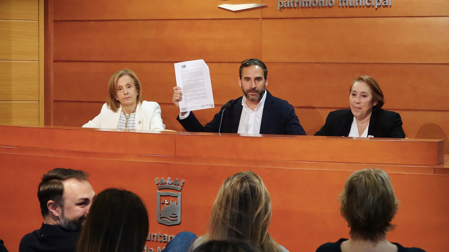 Pérez lamenta 'la impotencia' de De la Torre para controlar la vivienda turística