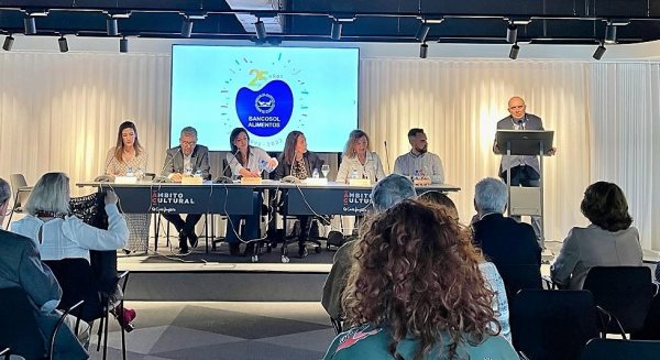 Bancosol arranca los actos de su 25 aniversario con una mesa técnica de empresas socialmente responsables