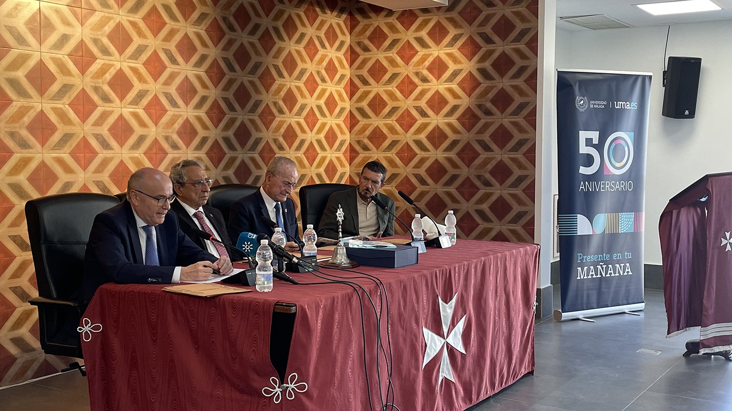 UMA.- La Cátedra de Estudios Cofrades de la Universidad rinde homenaje a la revista La Saeta