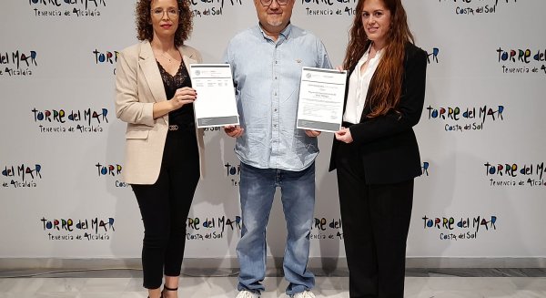 Vélez-Málaga, tercer municipio de Andalucía en recibir la 'S de Sostenibilidad' en sus playas