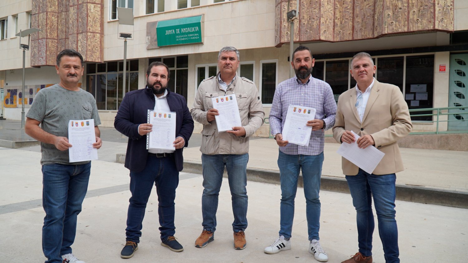 PSOE critica el 'ninguneo de Moreno Bonilla' para extender a los municipios el Consorcio de Transporte Metropolitano