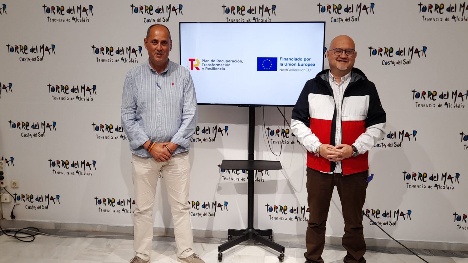 Vélez-Málaga trabaja en aplicar el sistema ambiental ISO 14001 en el Punto Limpio