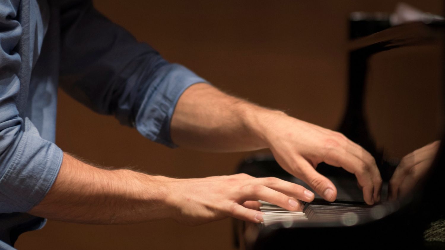 El pianista Ángel Moya ofrece un concierto gratuito en el Centro Cultural Padre Manuel