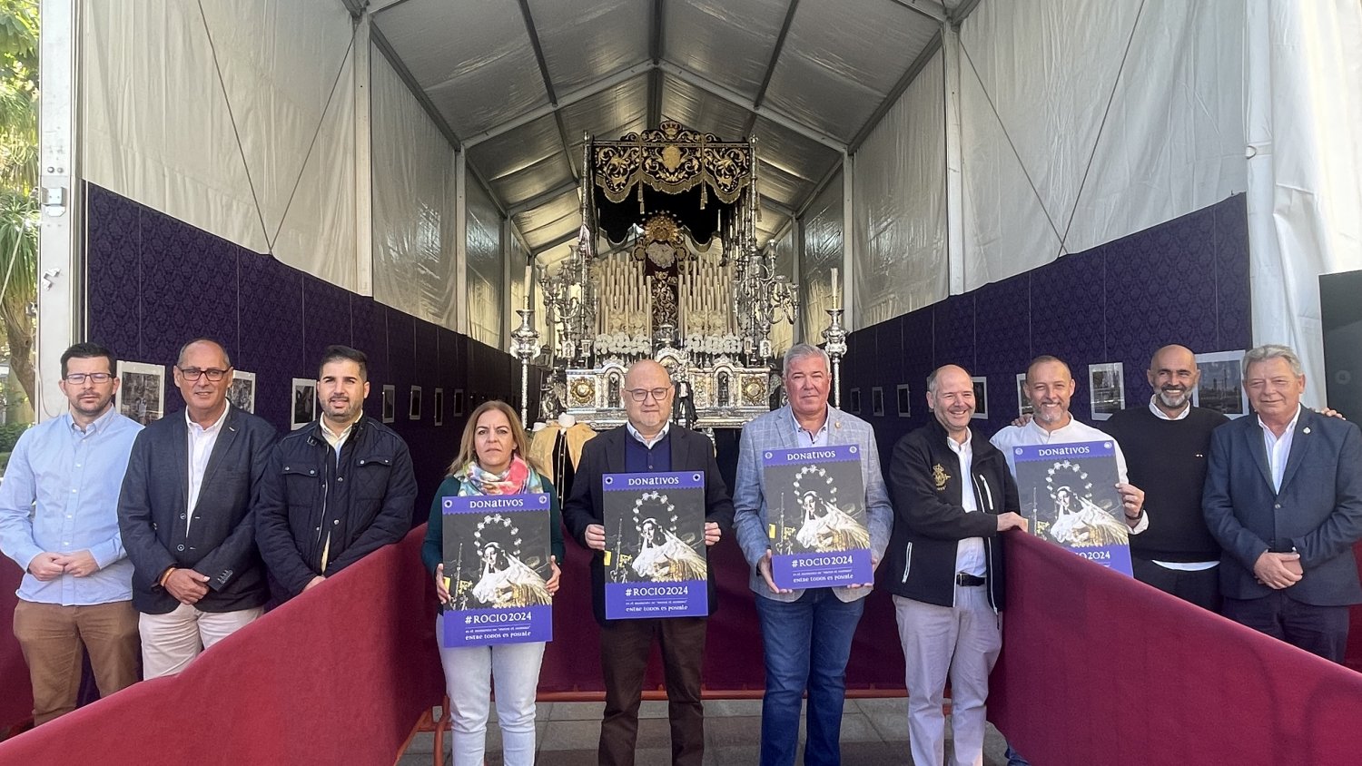 El Paseo Larios de Torre del Mar luce los tronos de la 'Pollinica' y la Virgen de los Dolores