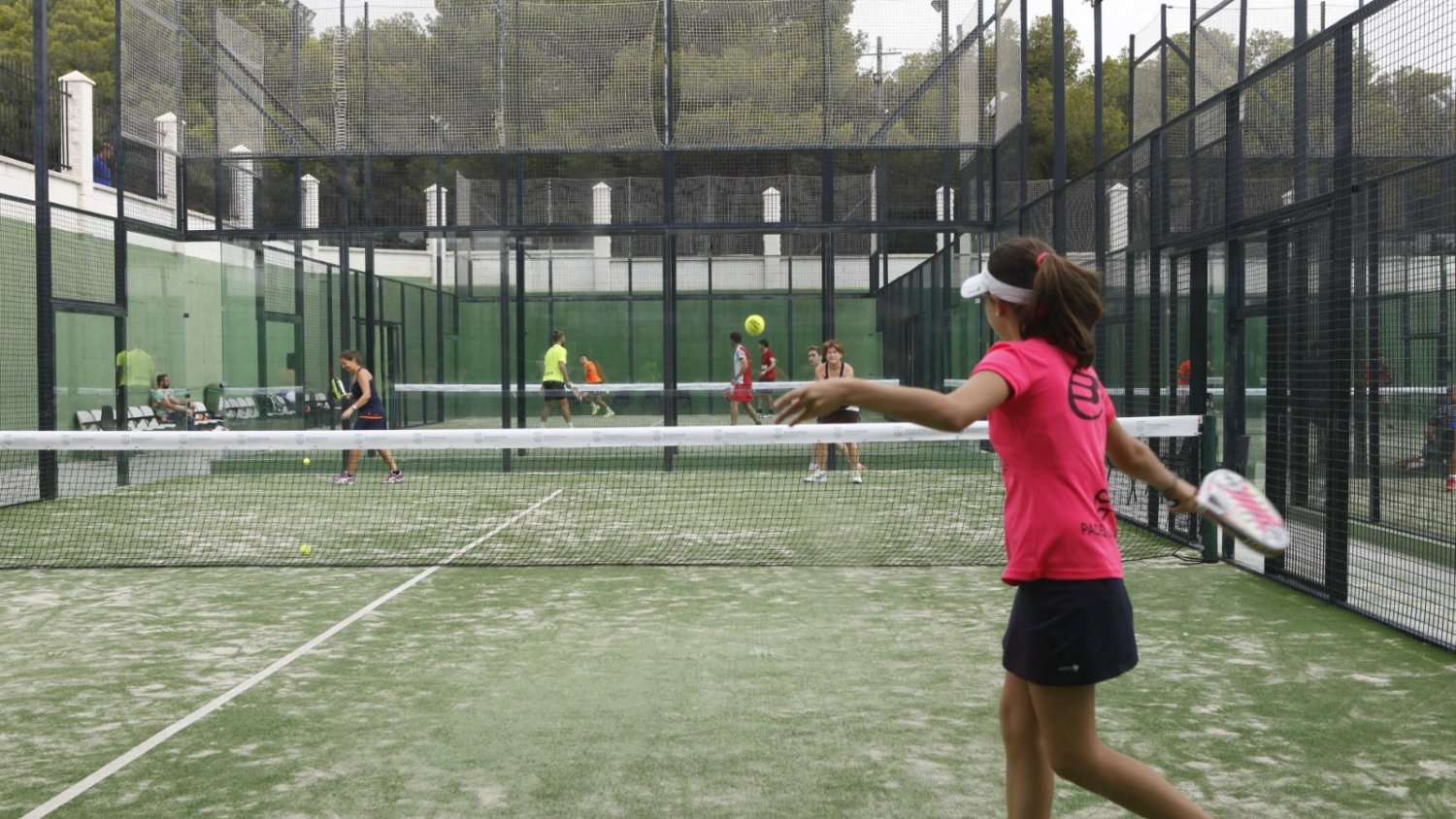 Torremolinos acoge el campeonato de Andalucía de pádel para equipos veteranos