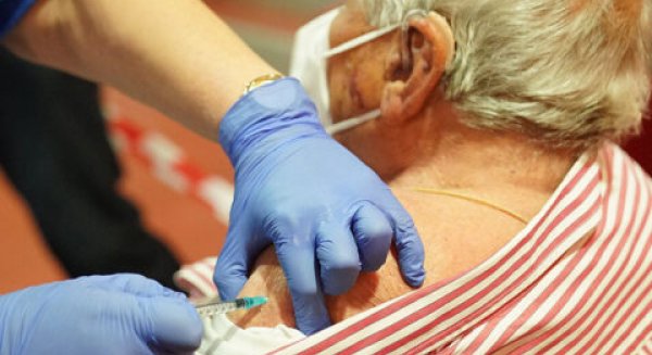 Málaga registra 321 contagios de covid-19 en una jornada con dos fallecidos