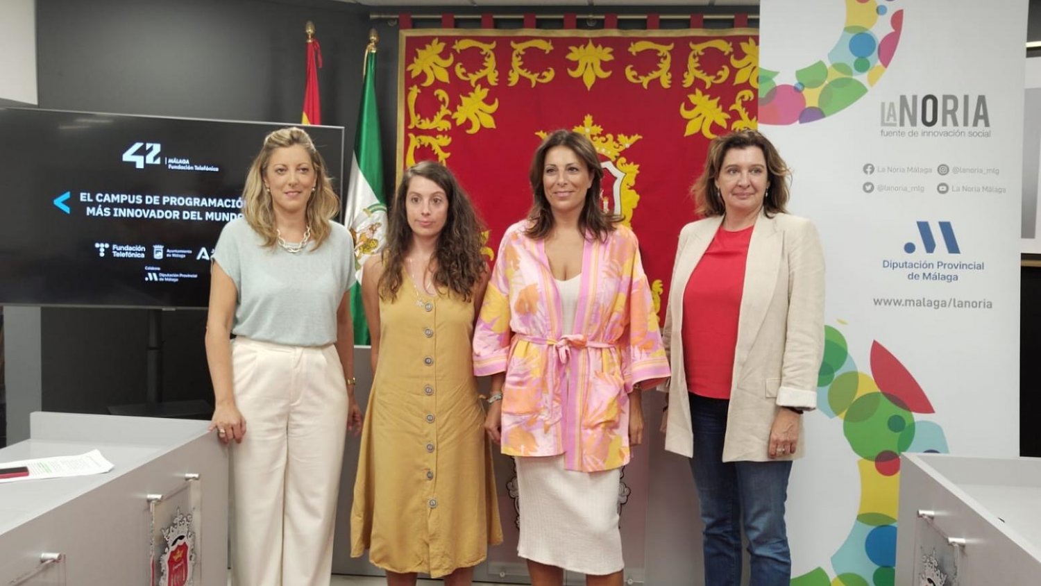 Ronda acoge una parada informativa sobre el campus de programación 42 Málaga de la mano de la Diputación