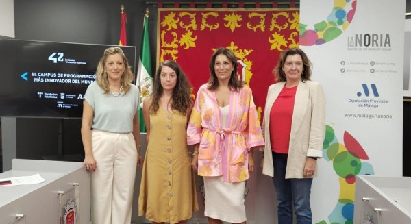 Ronda acoge una parada informativa sobre el campus de programación 42 Málaga de la mano de la Diputación