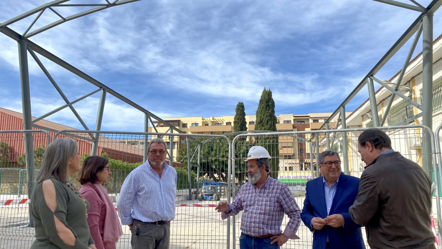 Avanzan a buen ritmo las obras de la cubierta del CEIP Andalucía de Vélez-Málaga