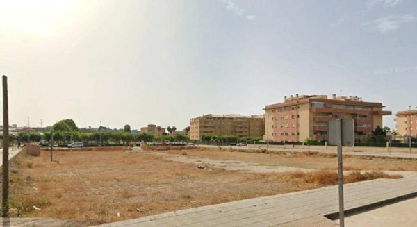 El BOJA publica la licitación del derecho de superficie sobre suelos públicos para construir 48 viviendas en Algarrobo 