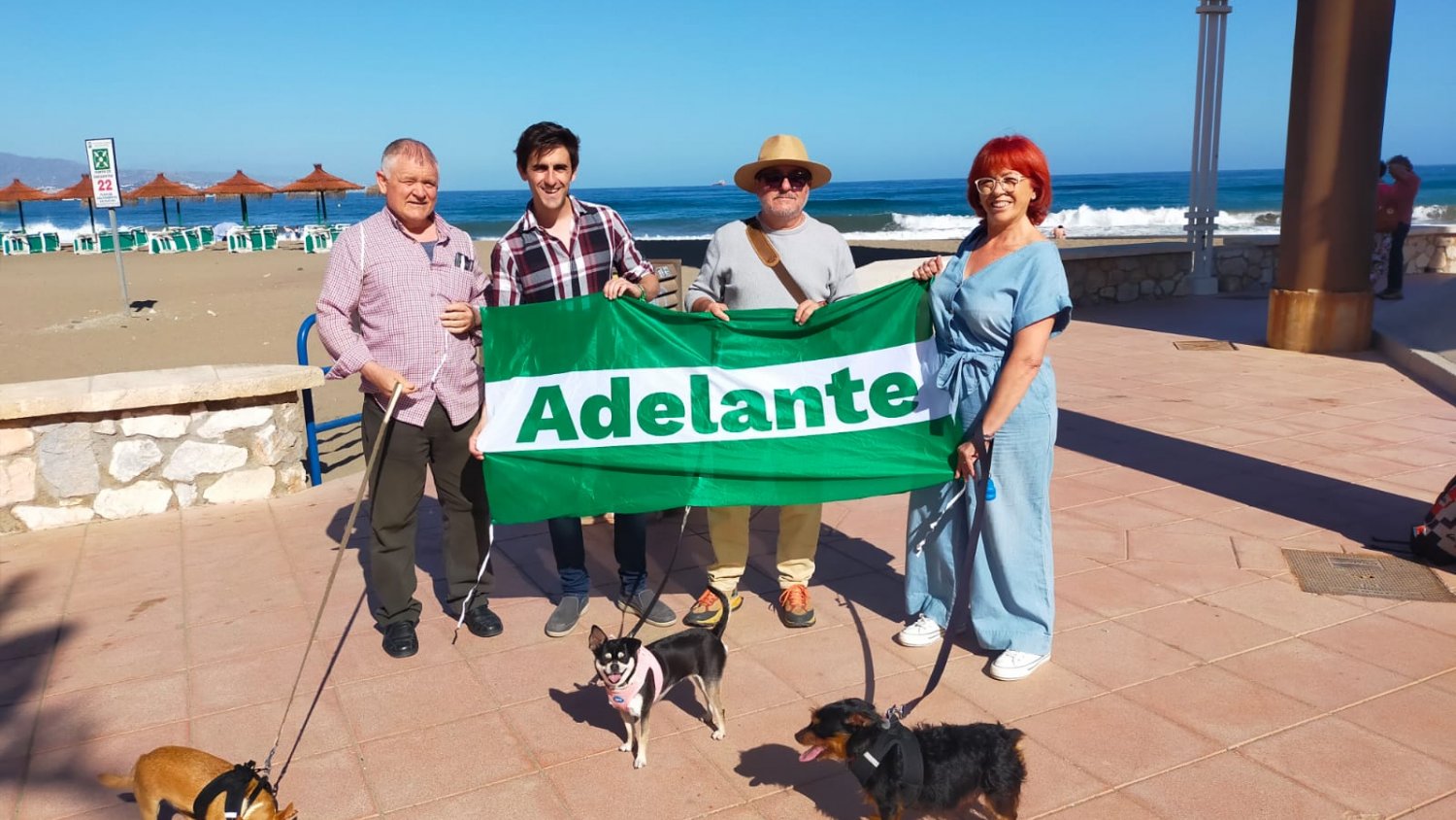 Adelante Andalucía propone autorizar mascotas en tres playas de Málaga