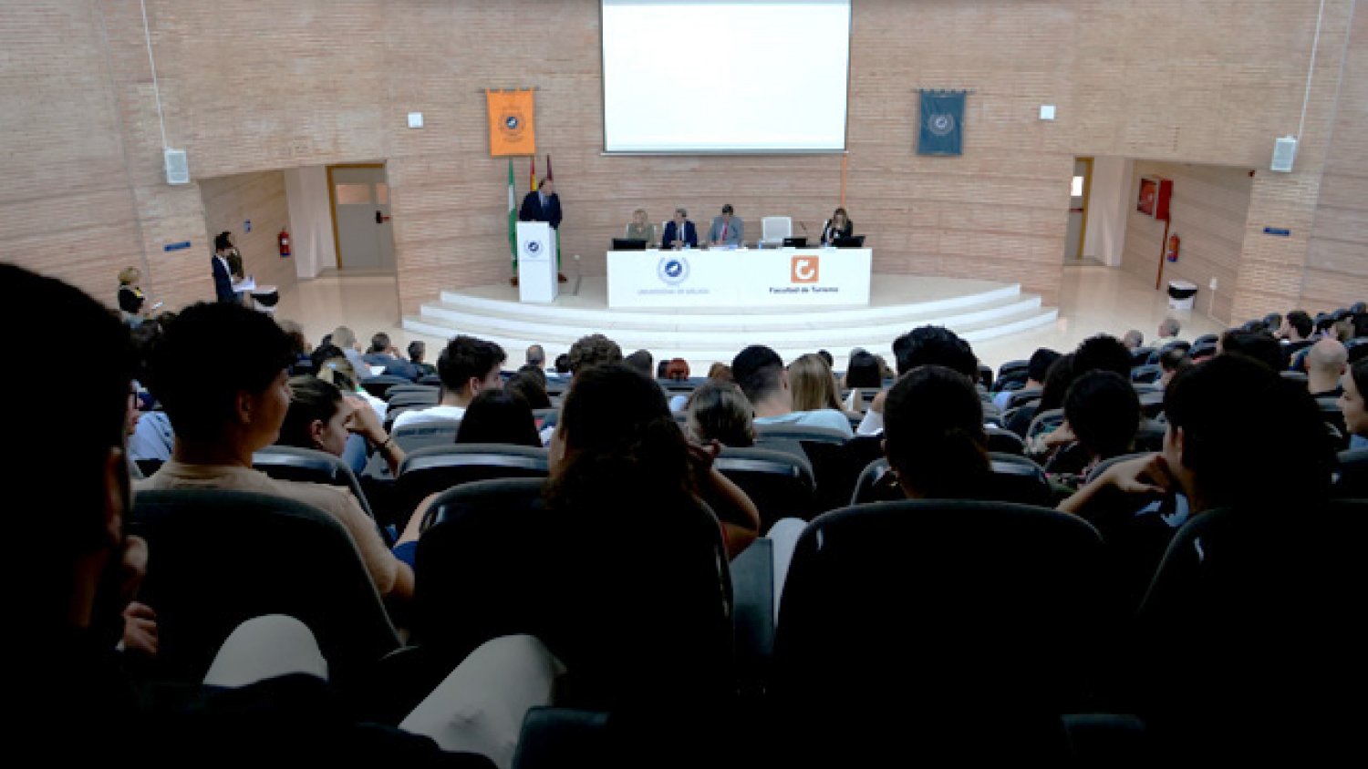 UMA.- Conferencias, mesas redondas y talleres en la X Semana del Turismo