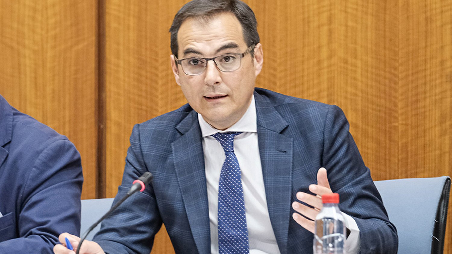 Justicia eleva al Gobierno una consulta para dar amparo legal a los interinos de larga duración