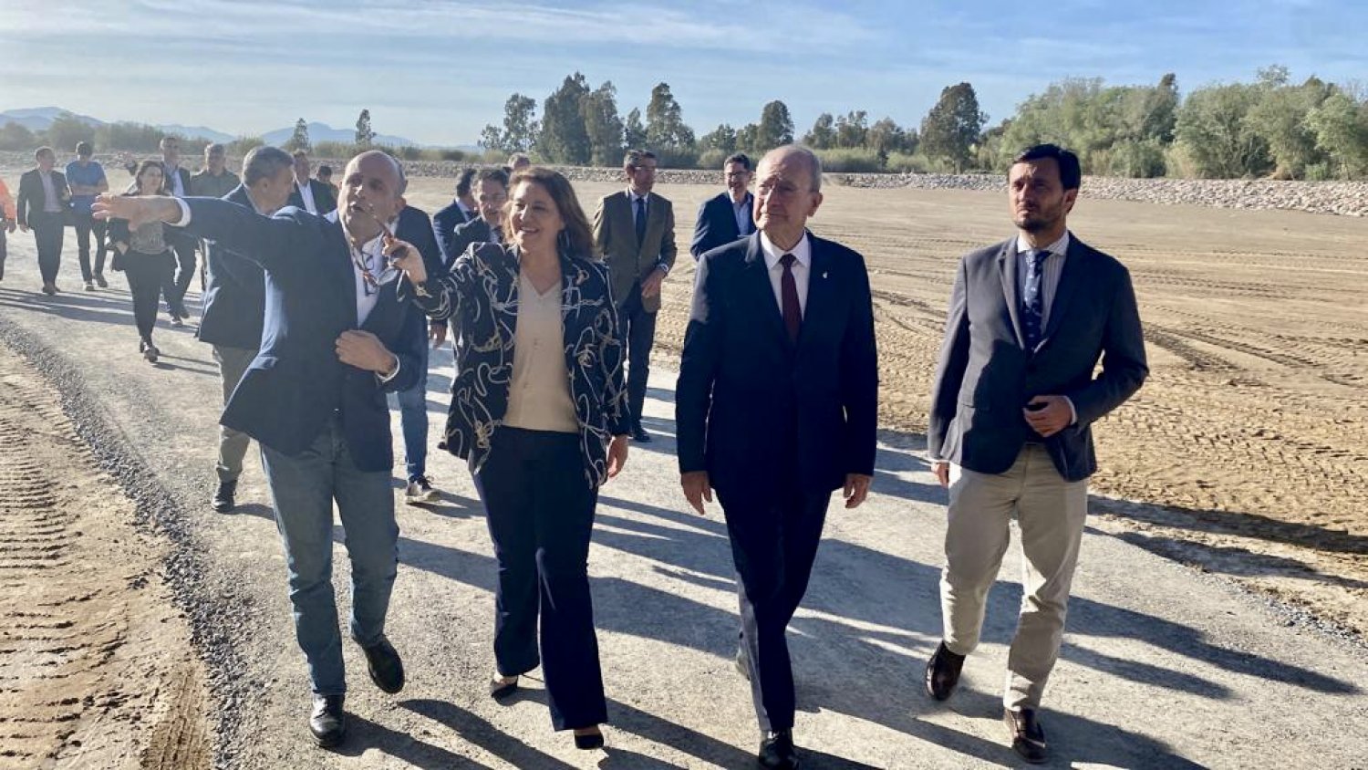 Carmen Crespo subraya que la restauración de cauces aumenta la seguridad de los vecinos