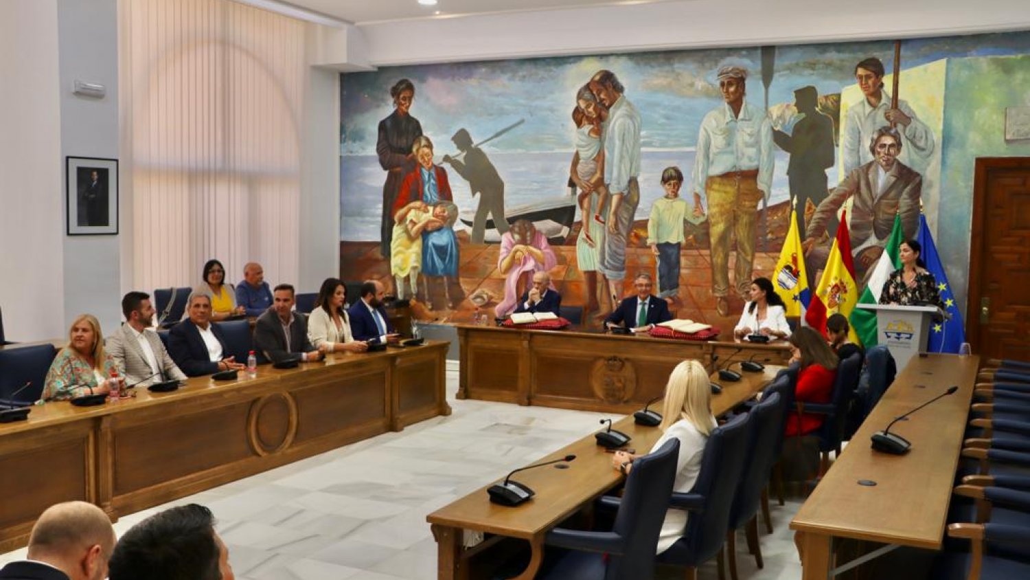 Un total de 74 nuevos funcionarios toman posesión en el Ayuntamiento de Rincón de la Victoria
