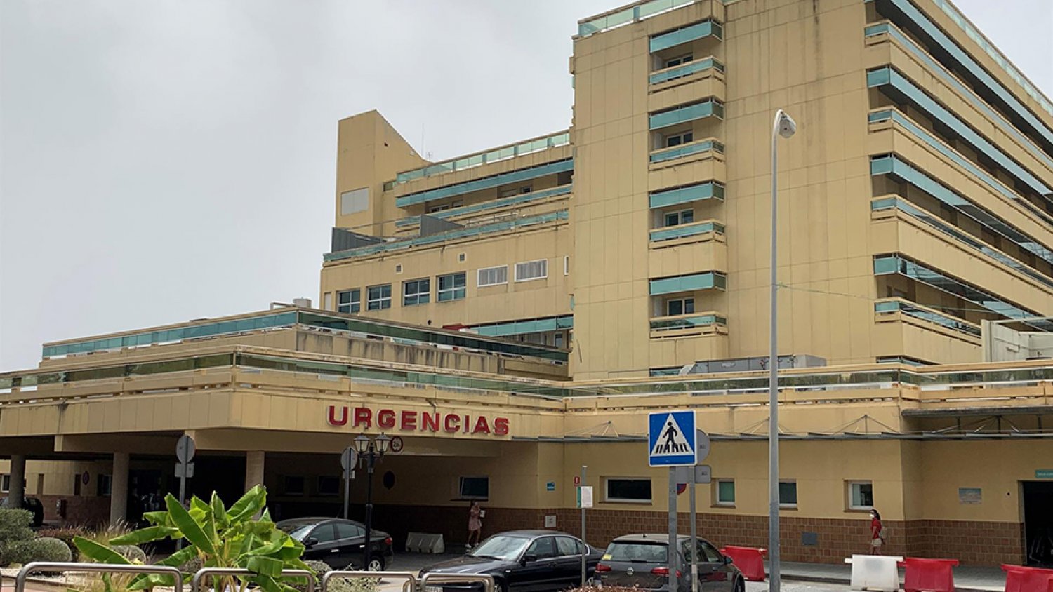 Cuatro heridos, entre ellos dos menores, en un accidente de tráfico en la A-7, en Fuengirola