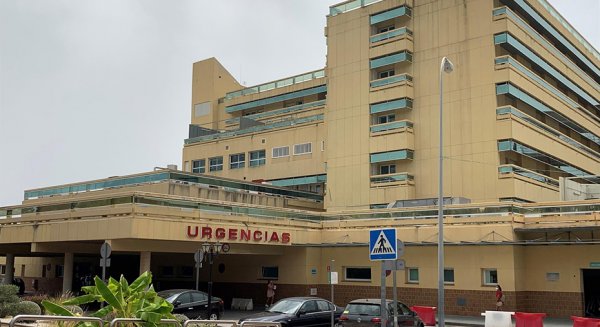 Cuatro heridos, entre ellos dos menores, en un accidente de tráfico en la A-7, en Fuengirola