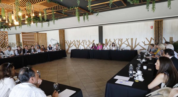 El Ayuntamiento aborda con los vecinos de Bello Horizonte el plan de reforma interior 