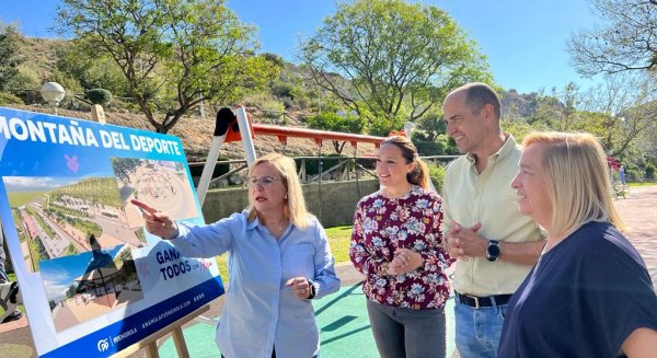 Ana Mula, candidata a la alcaldía de Fuengirola, promete aumentar los espacios verdes y de tiempo libre en Los Pacos
