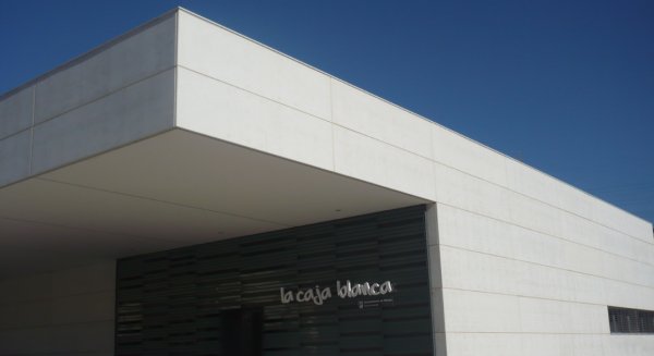 La Caja Blanca de Málaga acoge la exposición ‘Entintados. Primeras Impresiones’