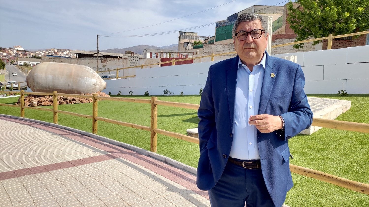 El Ayuntamiento de Vélez-Málaga continúa con su plan de embellecimiento de las calles