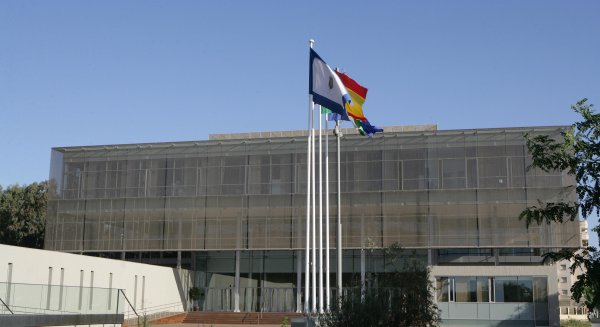 La Diputación instalará paneles fotovoltaicos para cubrir casi la mitad de su consumo energético