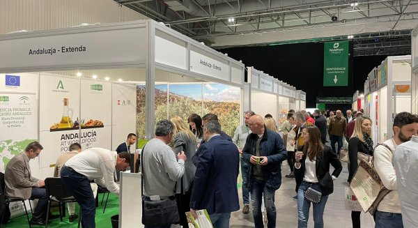 La Junta amplía mercado al agroalimentario andaluz en Polonia, con ventas récord de 332 millones