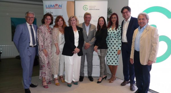 La Asociación Española contra el Cáncer de Benalmádena reúne empresarios para crear sinergias