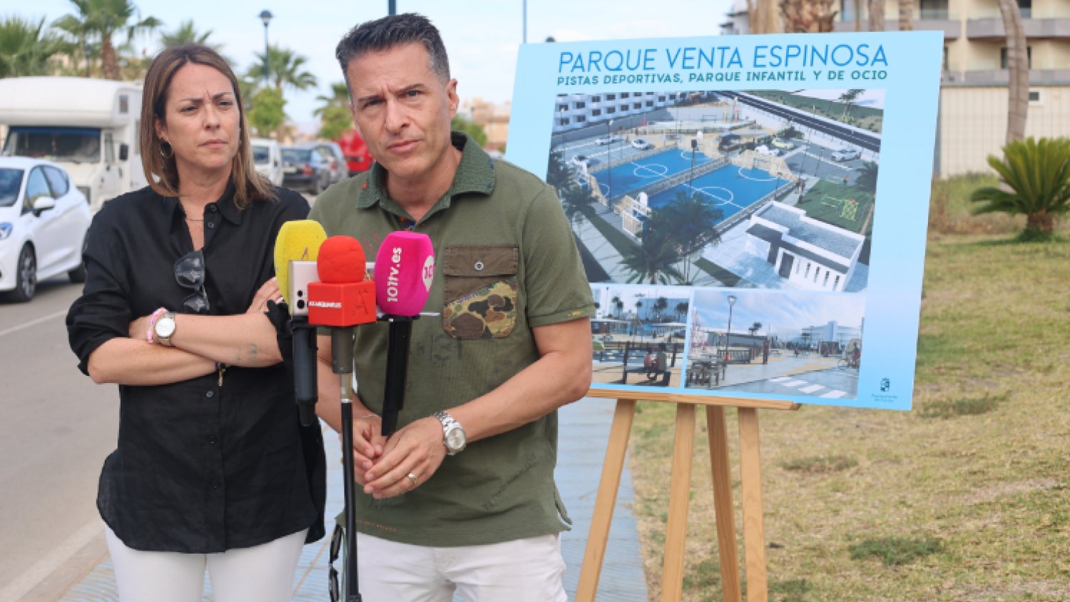La Venta Espinosa de Torrox amplía sus zonas de recreo con una nueva pista polideportiva