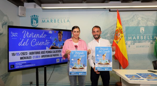 El Auditorio José Pernía Calderón alberga el espectáculo ‘Viviendo del cuento’, del cómico Tomás García