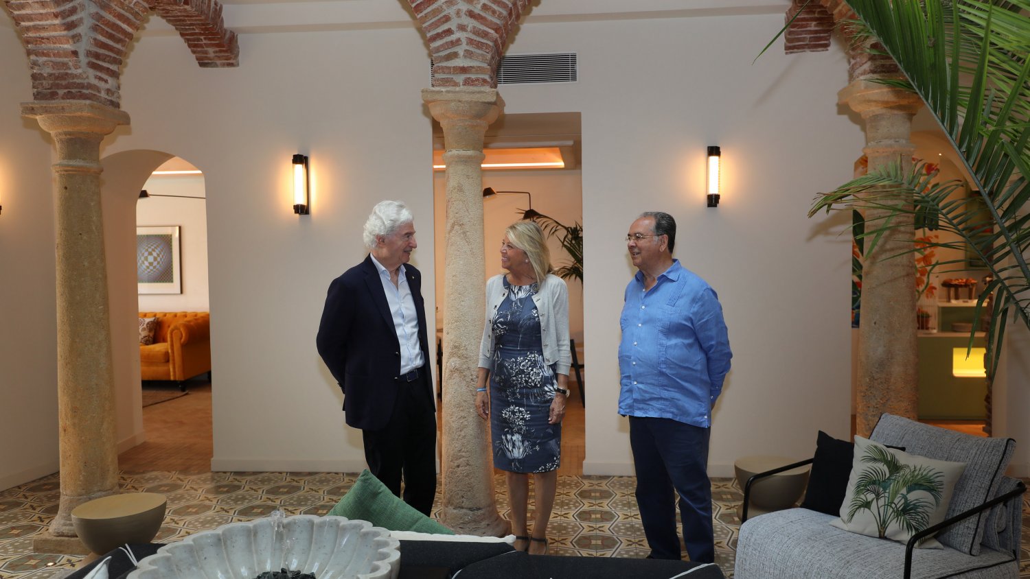 La alcaldesa destaca el “valor añadido” para la marca Marbella del hotel La Fonda
