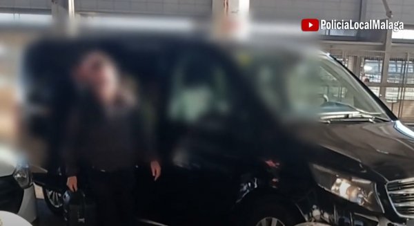 Descubren dos vehículos con la misma licencia VTC ejerciendo a la vez en Málaga y Barcelona