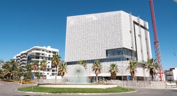 Las obras del edificio del nuevo Ayuntamiento de Estepona alcanzan más del 90 por ciento de ejecución