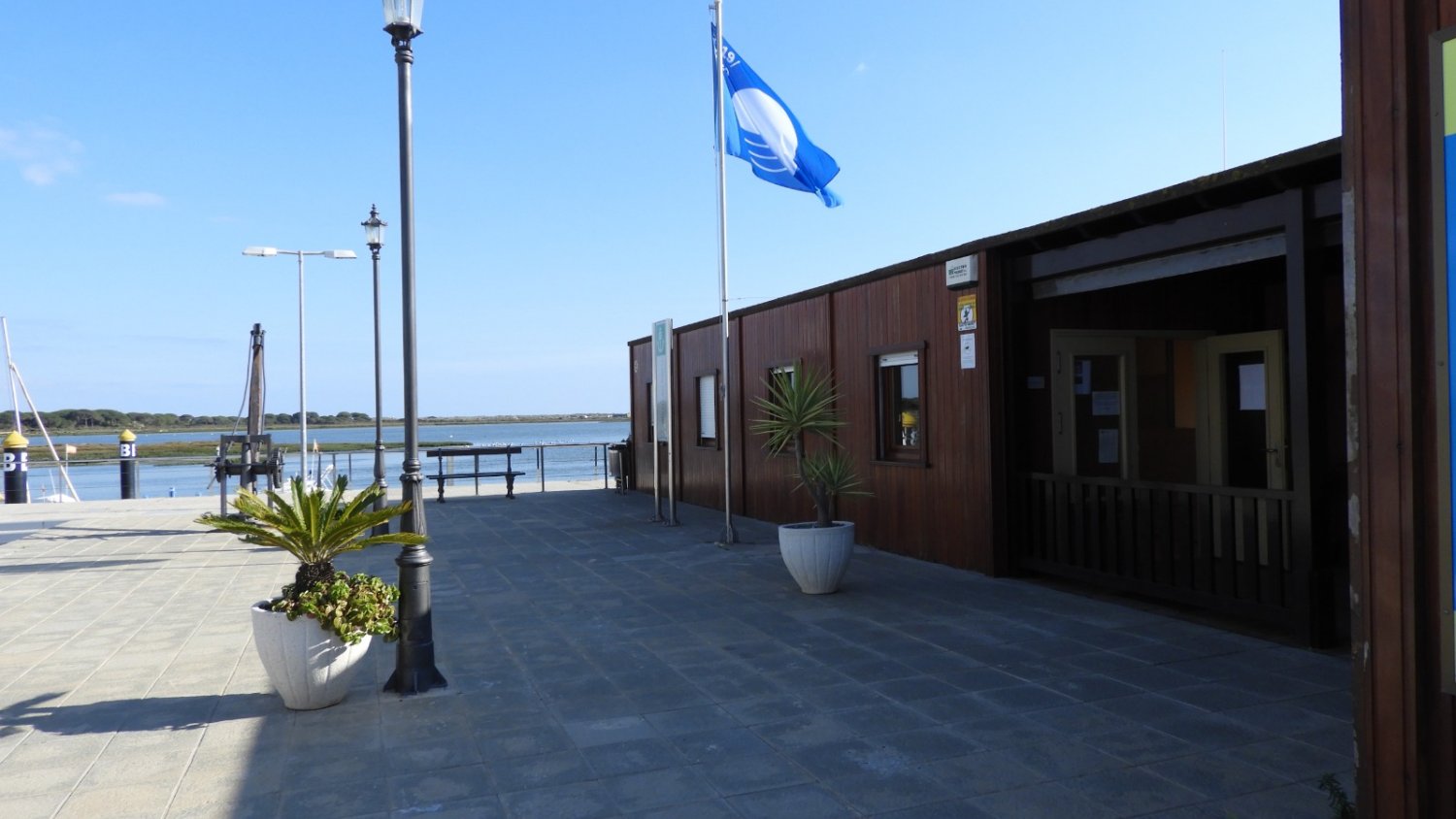 Los puertos andaluces de gestión autonómica reciben nueve banderas azules