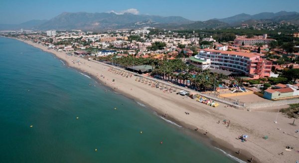 Las playas de Marbella suman dos nuevas banderas azules con las de La Fontanilla y Nagüeles