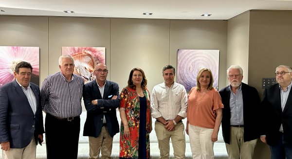 La Junta de Andalucía y el sector solicitan al Gobierno aplazar la entrada en vigor del Cuaderno Digital Agrario