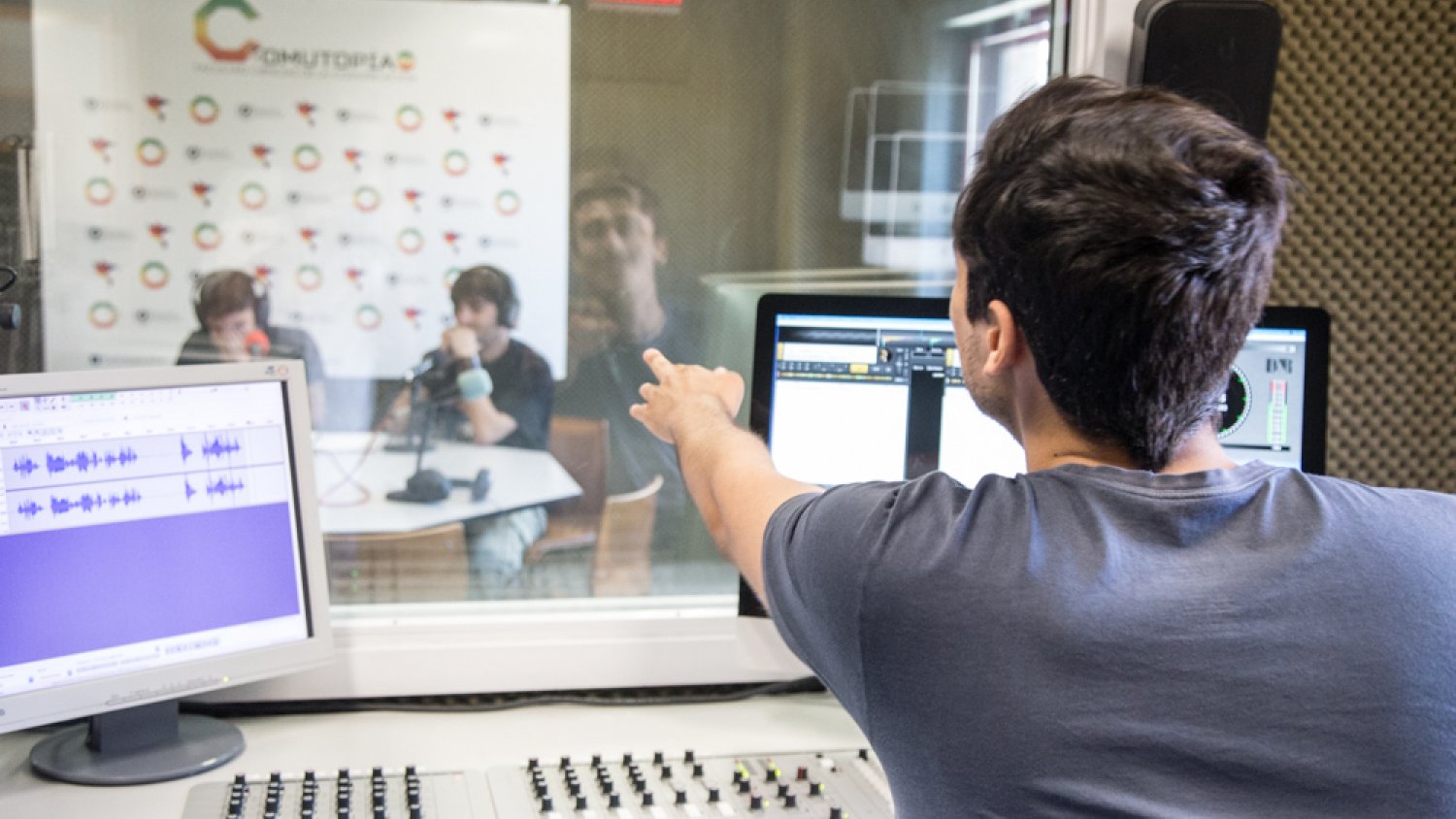 UMA.- El II Premio de Periodismo Radiofónico 'Guillermo Jiménez Smerdou' ya tiene ganadores
