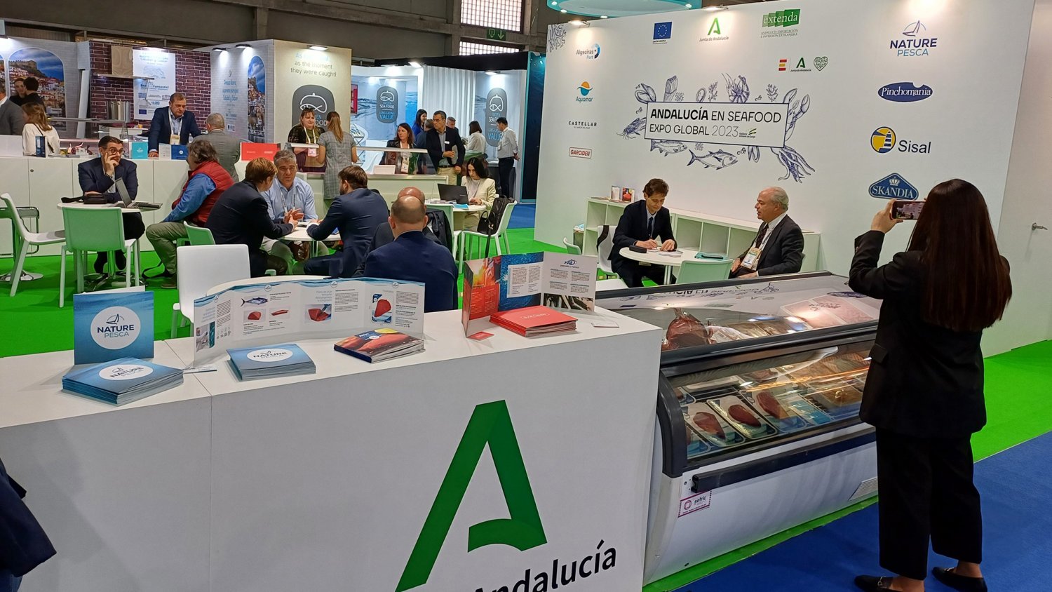 La Junta impulsa la industria pesquera andaluza en la feria Seafood Expo Global en Barcelona 