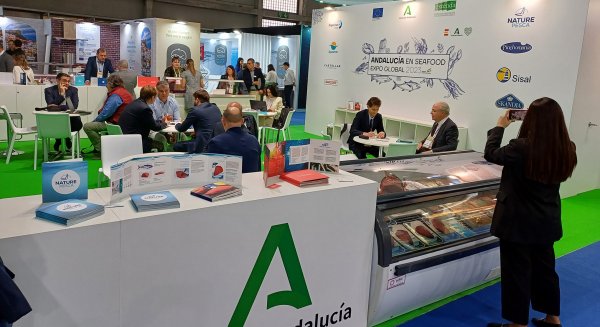 La Junta impulsa la industria pesquera andaluza en la feria Seafood Expo Global en Barcelona 