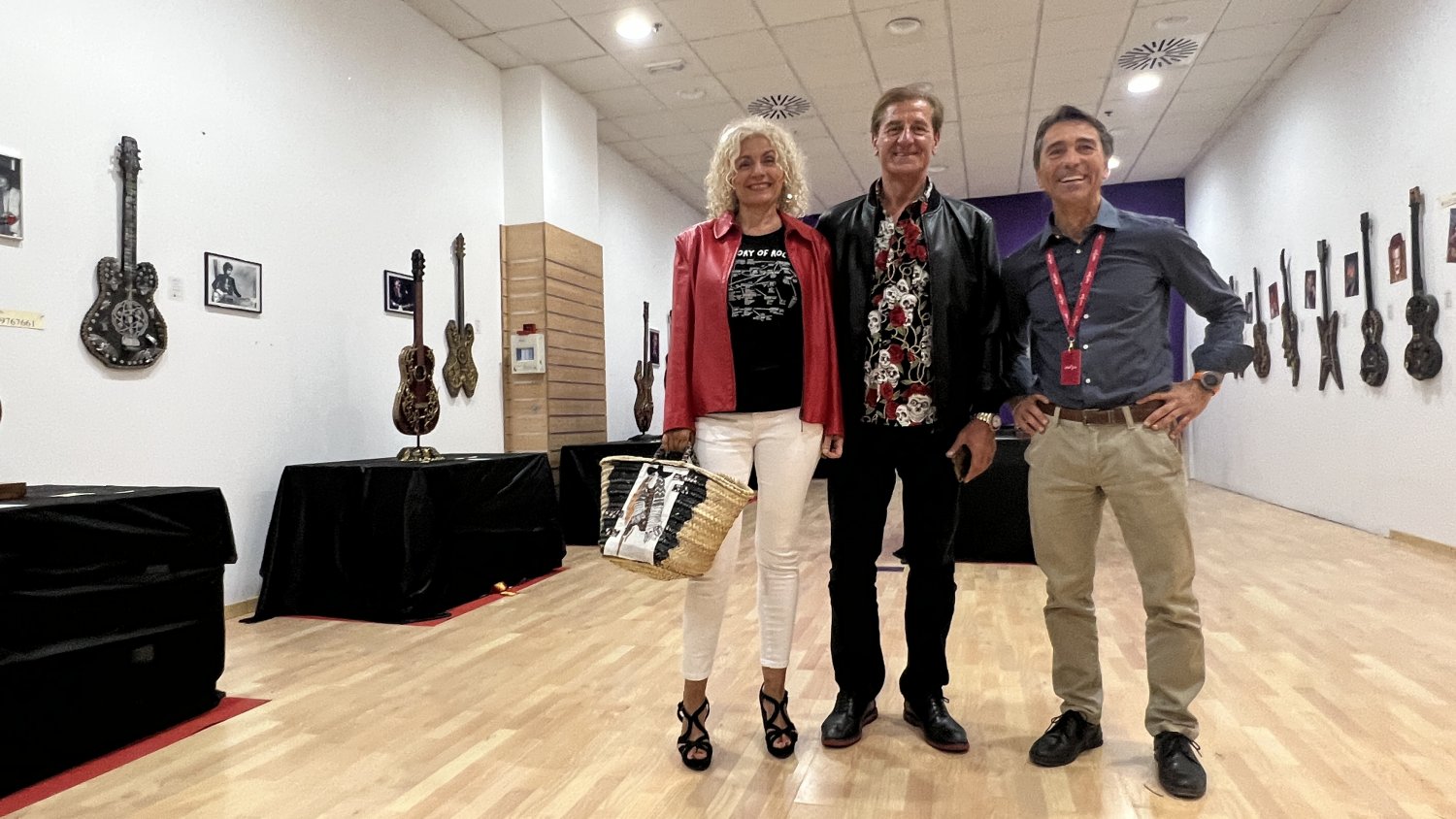 La Verónica acoge una muestra de guitarras elaboradas con materiales reciclados