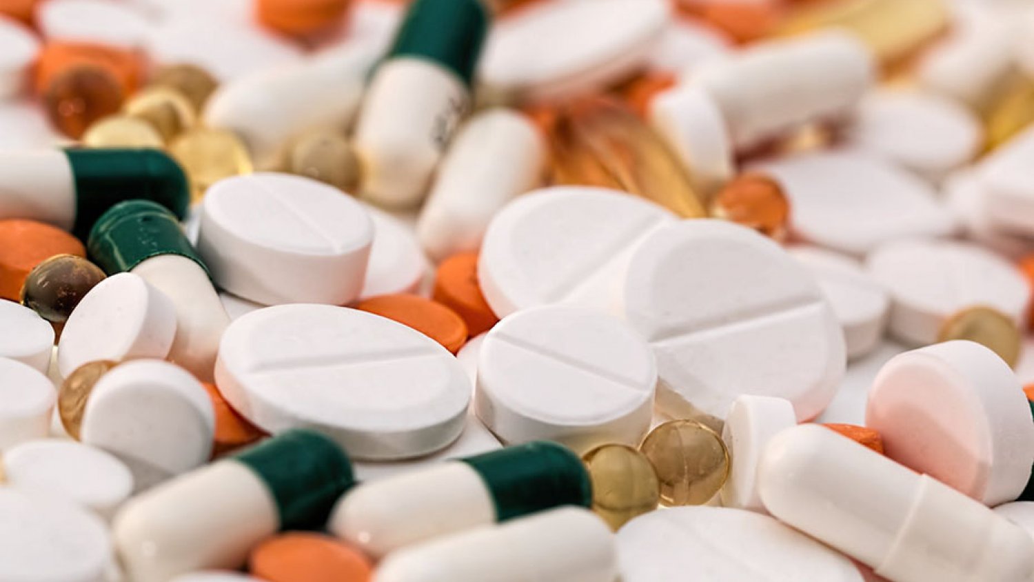 Los andaluces podrán retirar medicación prescrita por el SAS en las farmacias europeas