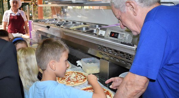 El Grupo Da Bruno impulsa el proyecto ‘Cocina para Peques’ para aprender a cocinar diferentes platos