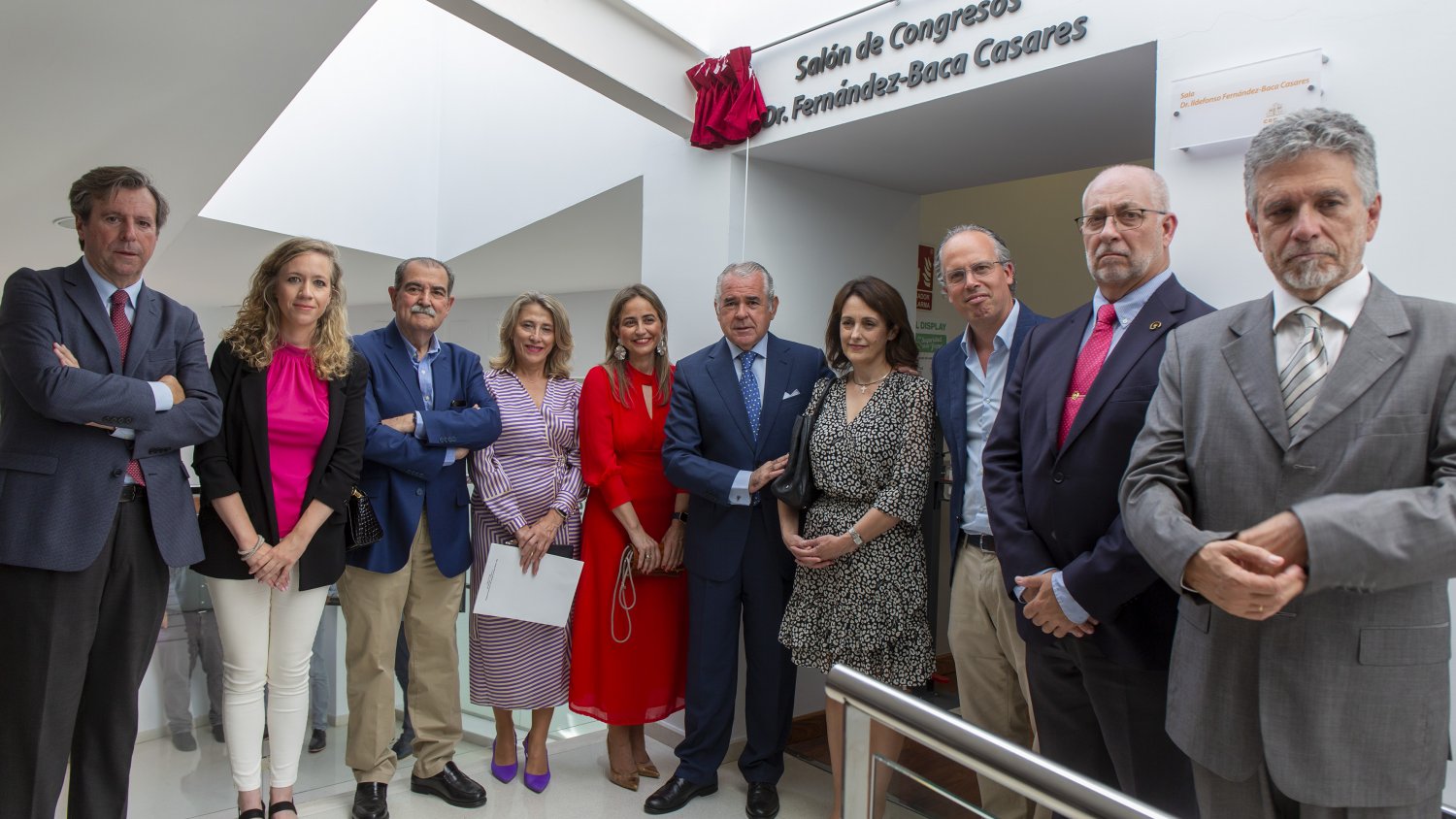 Alrededor de 200 personas acuden al homenaje al Dr. Ildefonso Fernández-Baca
