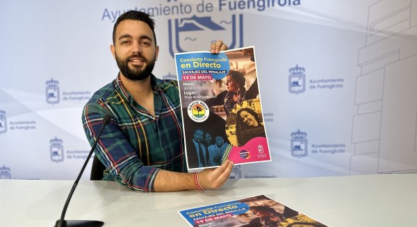 La plaza de la Constitución de Fuengirola acoge la actuación del grupo local ‘Salvajes del Rebalaje’ 