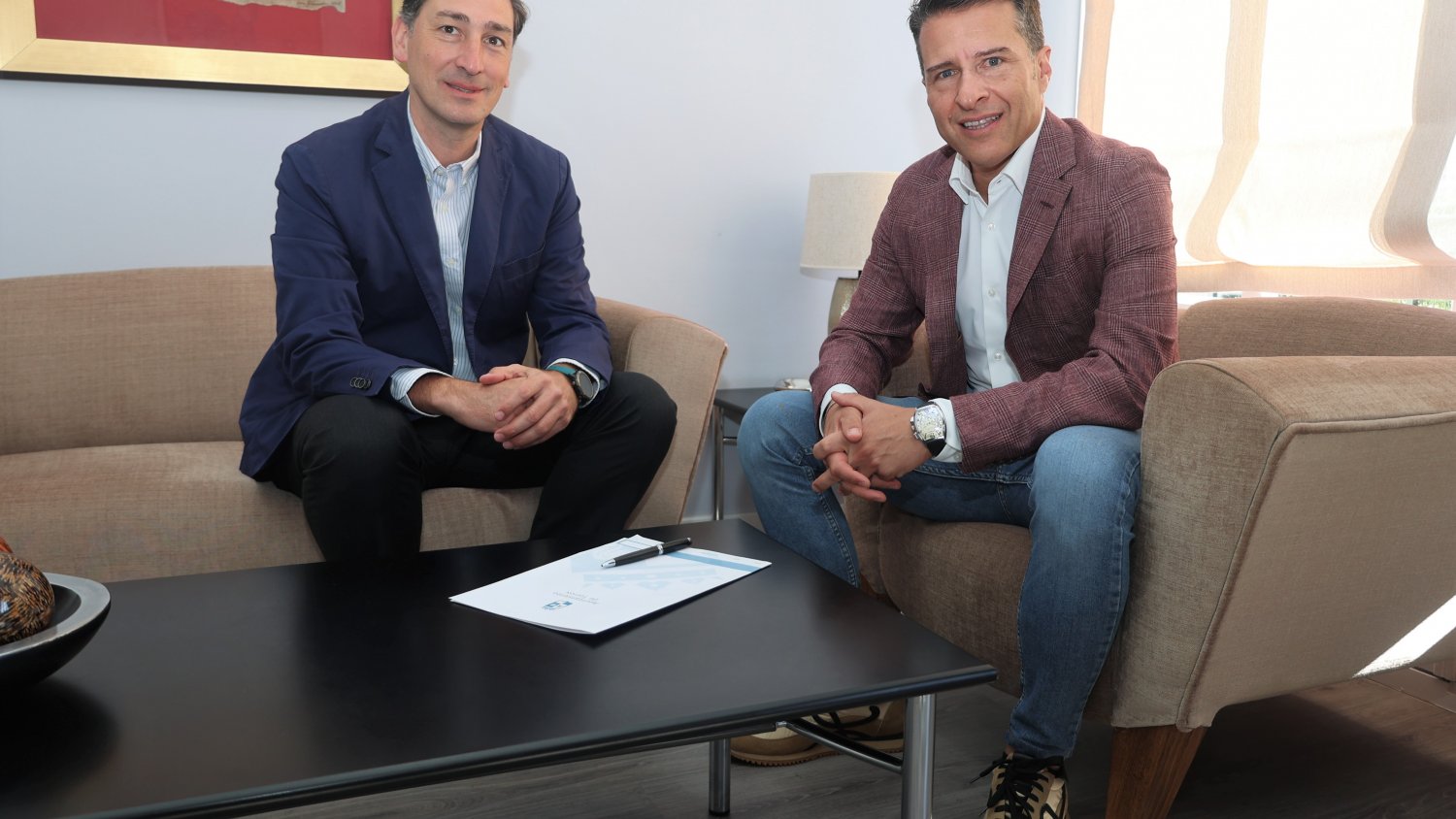 El Ayuntamiento de Torrox firma con Althenia el nuevo contrato de limpieza de edificios públicos
