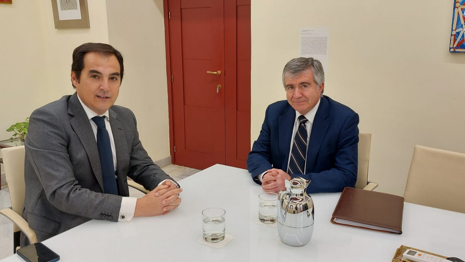 El BOJA publica la convocatoria de los puestos específicos para el nuevo modelo de Oficina Fiscal en Málaga y Granada
