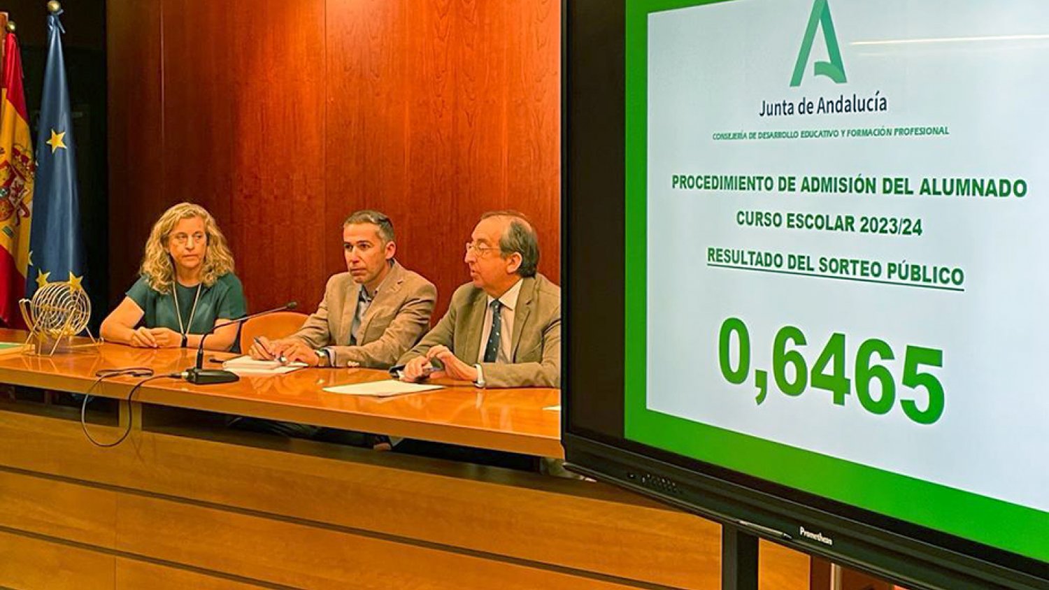 El número 0,6465 resolverá los casos de empate para la escolarización 2023/24 